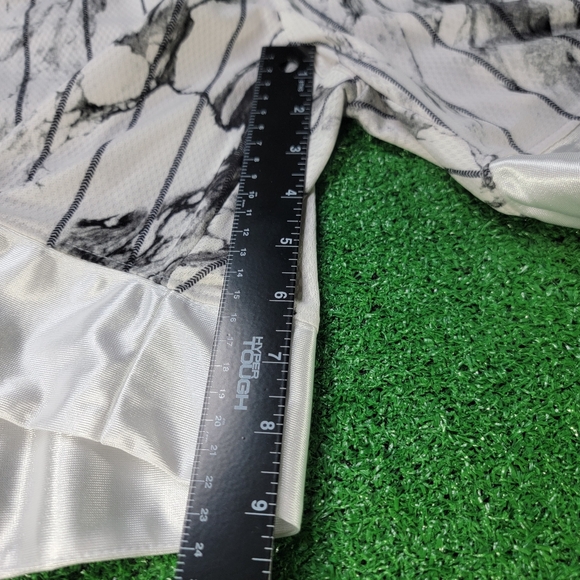 Nike Dri Fit Elite Boy's Basketball Shorts Size XL White Black Smoke Print New - Picture 8 of 11